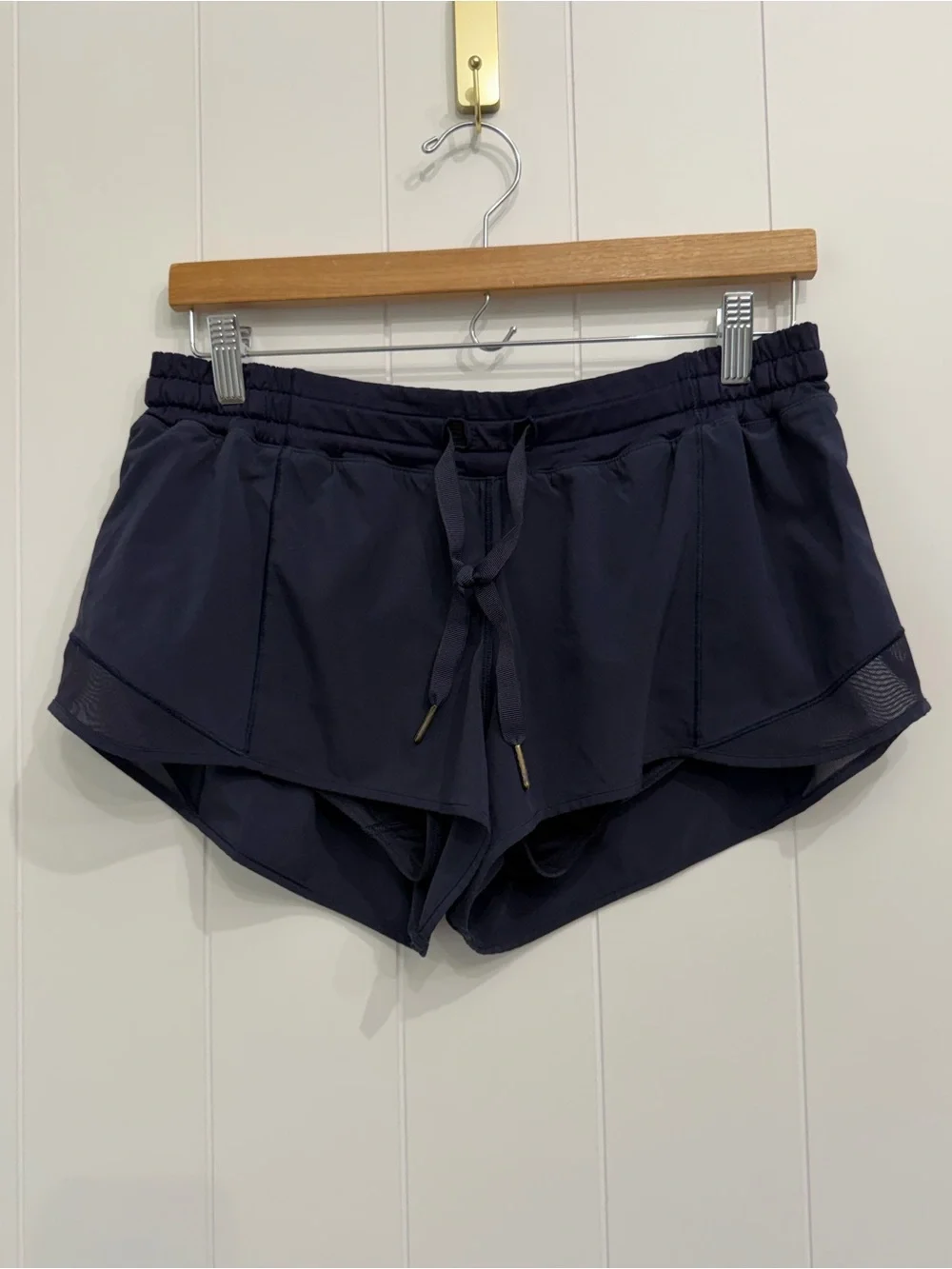 Lululemon Hotty Hot Short 2.5